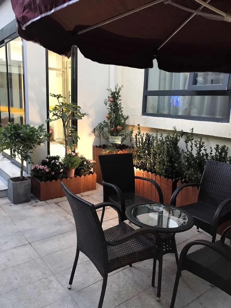 Beijing Dongdan Hotel Near Wangfujing Street,Tian'Anmen Square,The Forbidden City,Free Self-Service Laundry Room Exterior photo